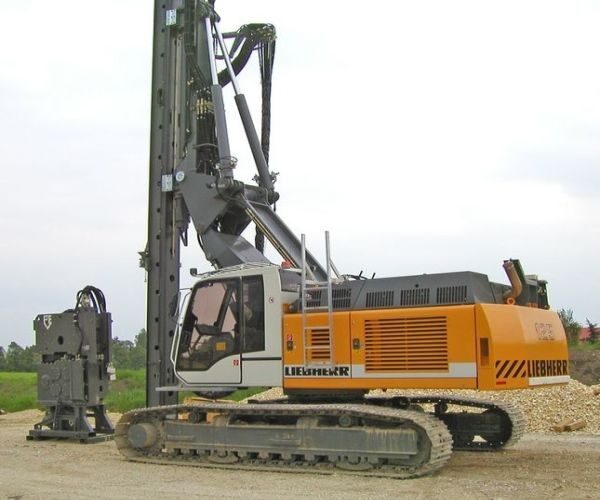LIEBHERR 921 L/C — Буровая установка (ТОО АЛУА, Алматы)